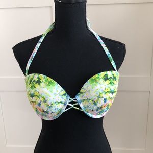 VS rare push up  bikini top . NWOT